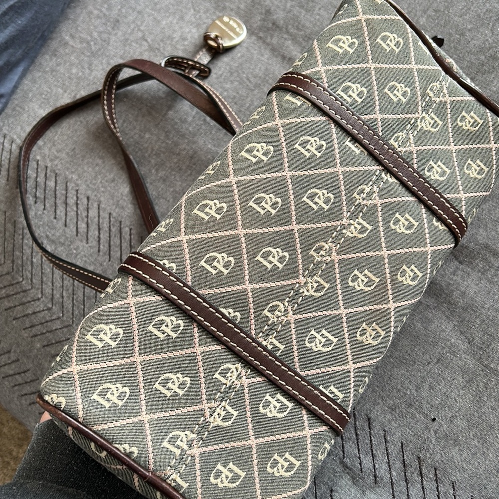 Dooney & Bourke purse - Picture 7 of 8